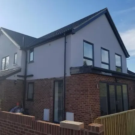 Paradigm House, Modern 2-Bedroom Duplex Apartment 2, Free Parking, Oxford Exterior photo