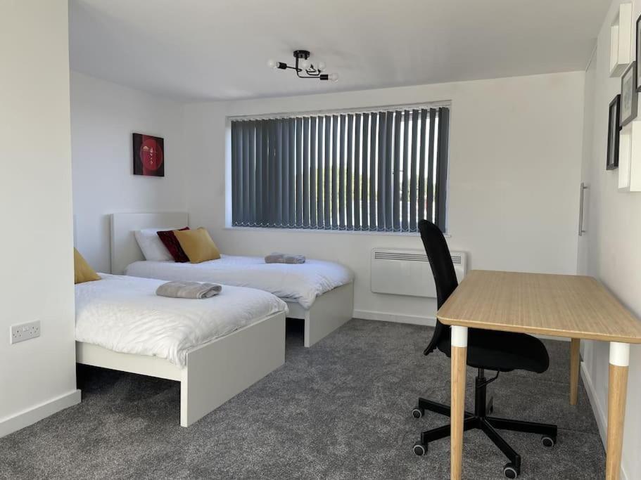 Paradigm House, Modern 2-bedroom Duplex 2, Free Parking, Apartment Oxford